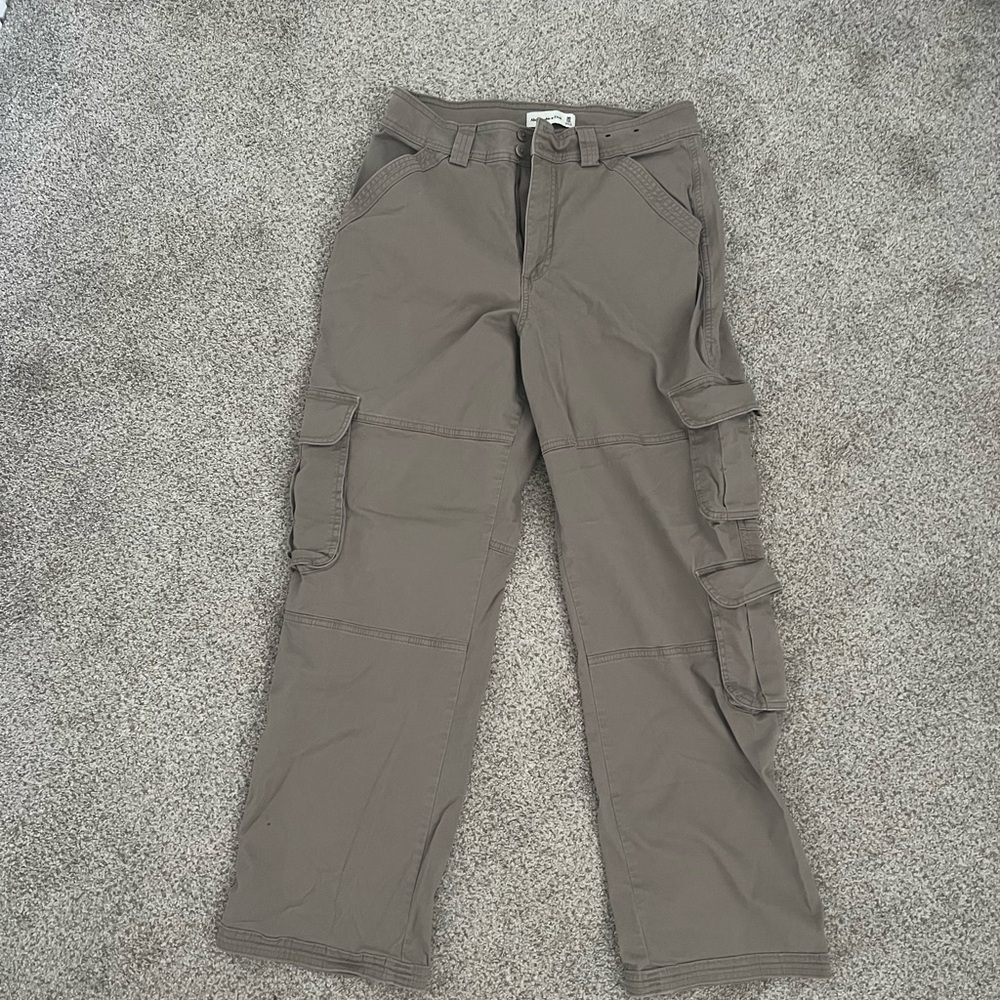 ABERCROMBIE AND FITCH RELAXED CARGO PANTS CURVE LOVE
